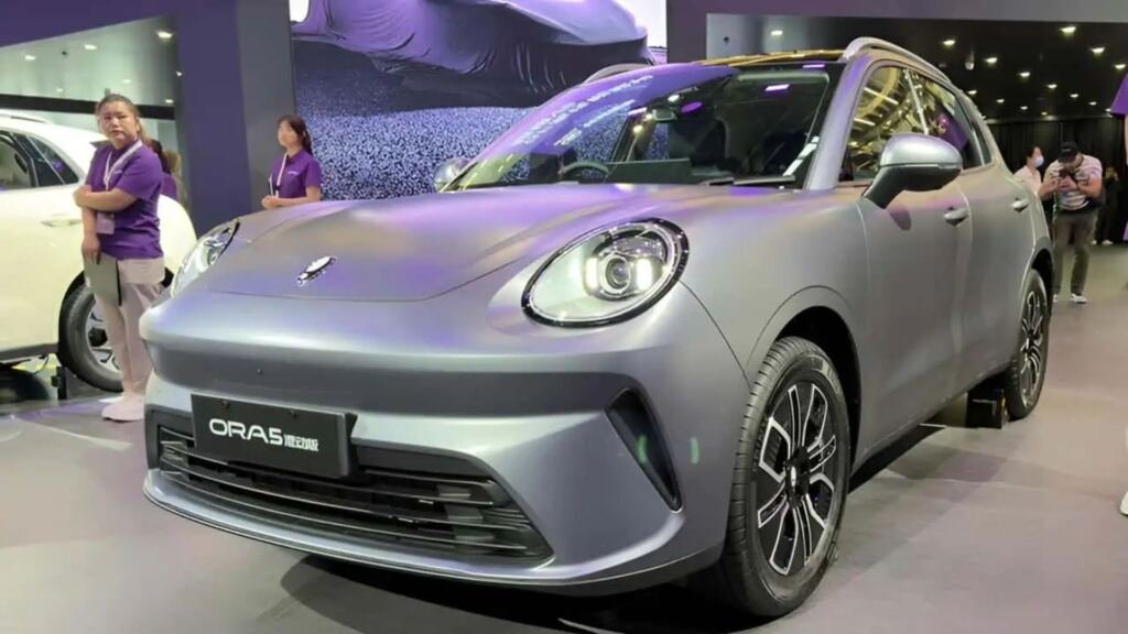 Ora 5 híbrido estreia com 223 cv, faz 19,6 km/l e usa sistema do Haval H6, enquanto a GWM prepara versões flex e híbridas no Brasil.