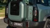 Jetour T2 XWD 4x4 chega ao Brasil por R$ 339.900 com 597 cv instalados, bateria de 43,24 kWh, 106 km elétricos e alcance de 1.300 km.