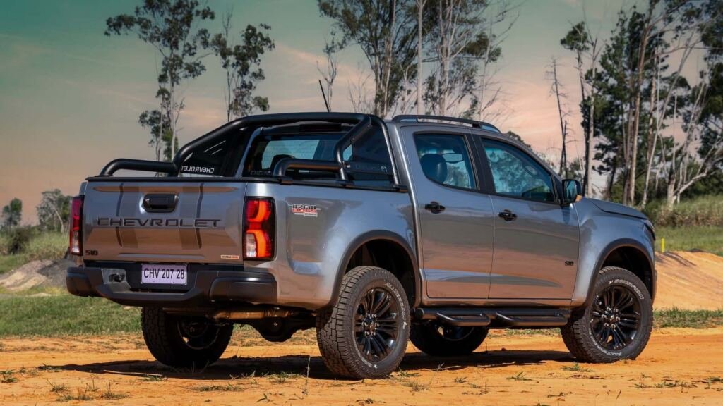 Chevrolet S10 Trail Boss 2027 encara 660 km no Jalapão com motor 2.8 turbodiesel, suspensão elevada e desempenho off-road em teste real.