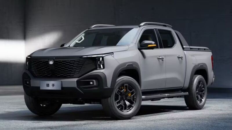 Testes em pista no interior de São Paulo marcam a chegada de mais uma fabricante à disputa por picapes elétricas no Brasil, setor que já reúne nomes como Ford e JAC e deve ganhar ainda mais concorrentes até o fim do ano.