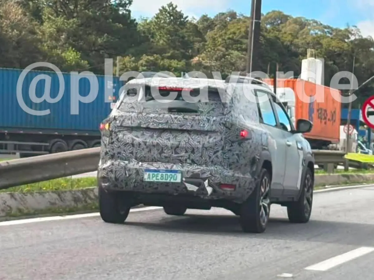 Novo Renault Duster volta aos testes no Brasil e pode usar motor 1.3 turbo flex do Boreal para ocupar espaço entre Kardian e Boreal.
